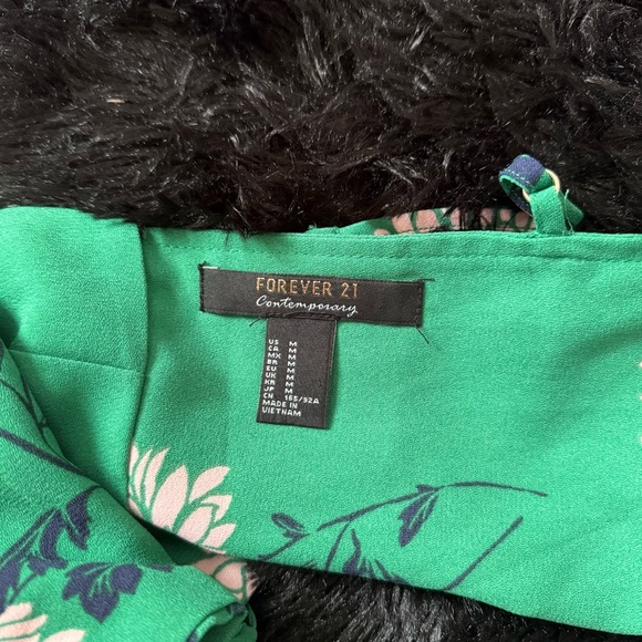 Forever 21 Green Floral Square-Neck Tie Back Crop Top - Picture 5 of 5